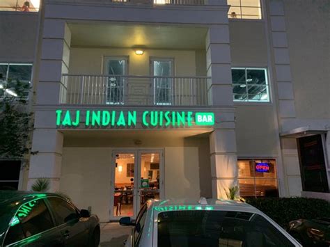 taj indian restaurant and bar reviews